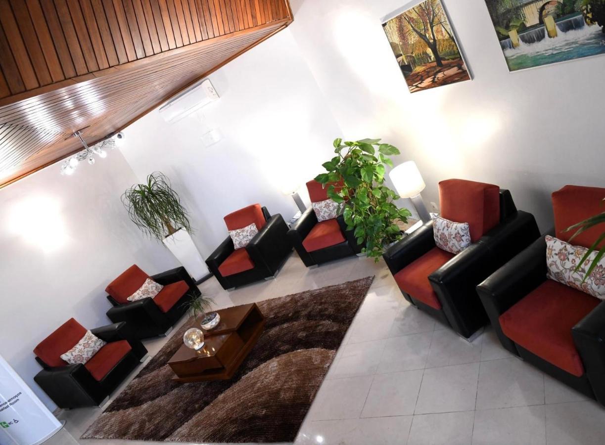 Hotel Larverde เซอร์เทิน ภายนอก รูปภาพ